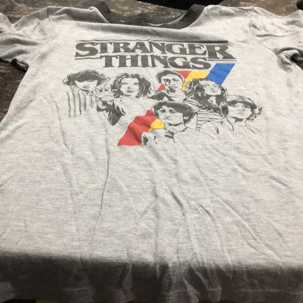 Stranger things shirt grey medium